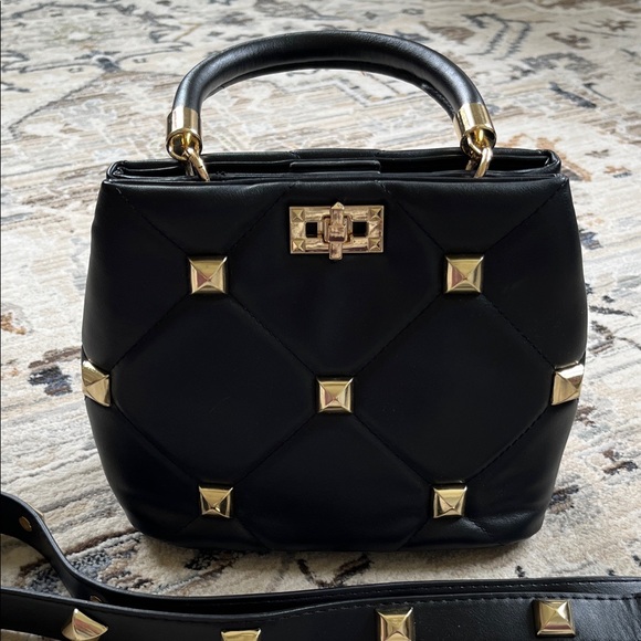 Handbags - Black Quilted Handbag with Gold Accents